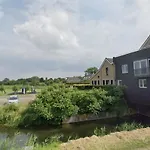 Semesterbostad Vakantiewoning De Stoep *